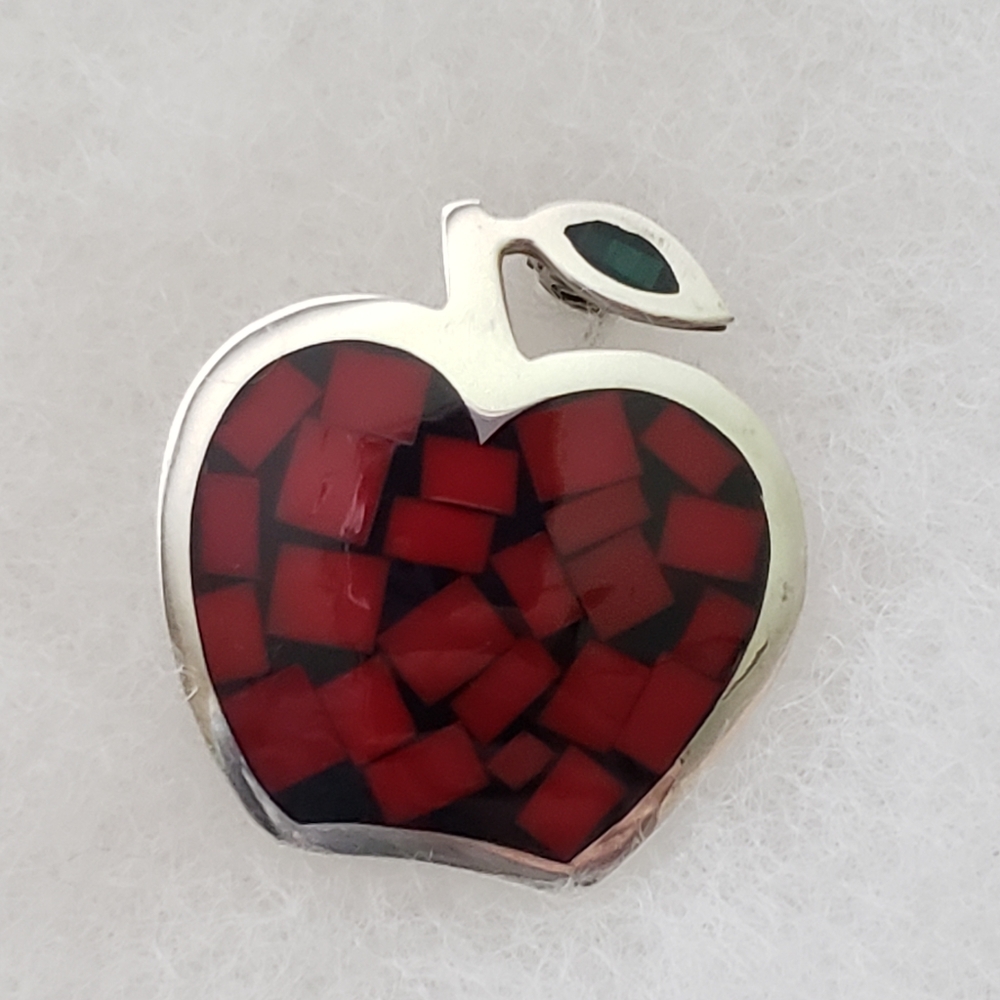 Silpada Rare Sterling Silver Apple Vintage Brooch Pin  I0813